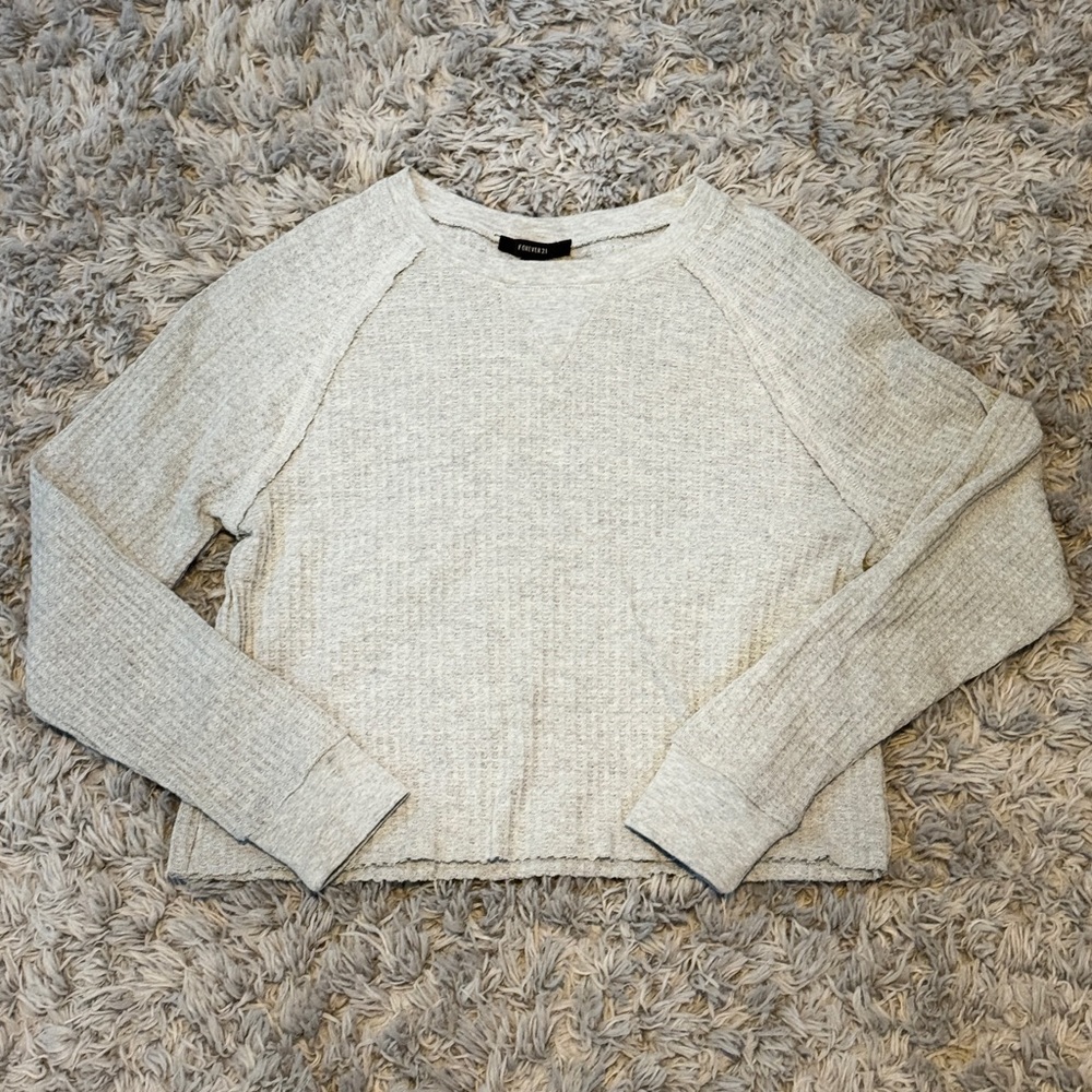 Forever 21 grey long sleeve shirt